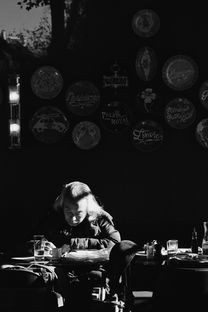 (黑色洛城角色)黑色洛城攻略，弦月狼人之谜解析